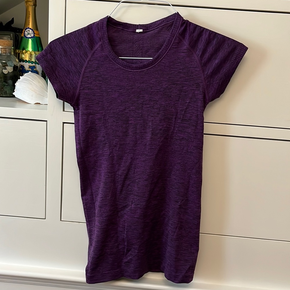 Lululemon swiftly tech short sleeve